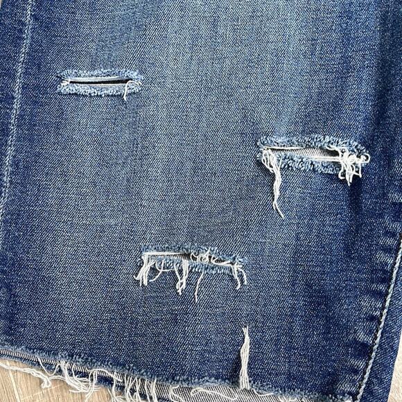 7 FOR ALL MANKIND Distressed Raw Hem Denim Bermuda Shorts Women’s Size 27 - Picture 9 of 11